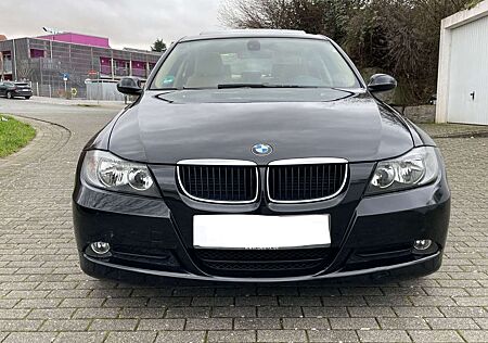 BMW 318 Schiebe-Hub- Panoramadach