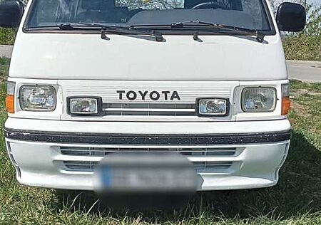 Toyota Hiace D