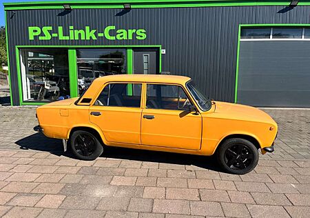 Lada 1200 S * 8-fach * Alu