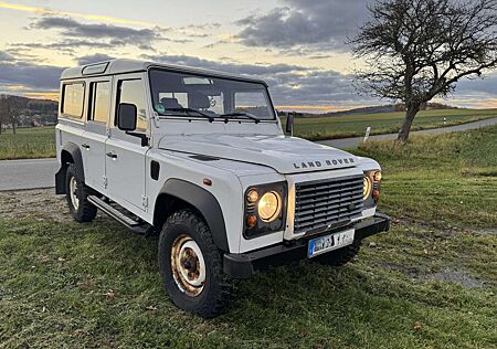 Land Rover Defender 110 Station Wagon Rough