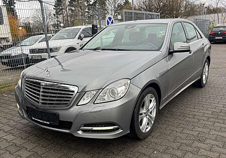Mercedes-Benz E 220 BlueEFFICIENCY Automatik Avantgarde*NAVI*XENON*