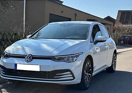 VW Golf Volkswagen 1.5 TSI OPF Life