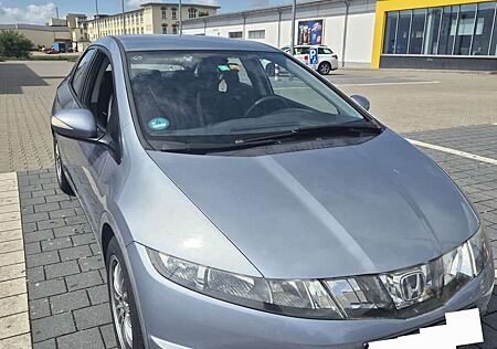 Honda Civic Fließheck 5-Türer 1.8i-VTEC Comfort