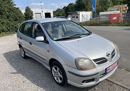 Nissan Almera Tino Basis