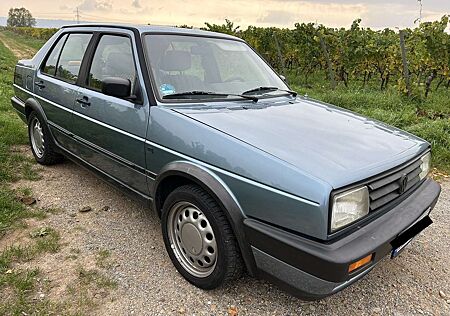 VW Jetta Volkswagen Flair