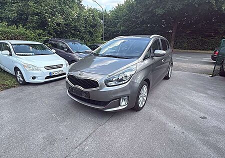 Kia Carens Dream Team