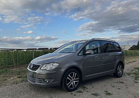 VW Touran Volkswagen TSI ! 7-Sitzer ! Sehr gepflegt