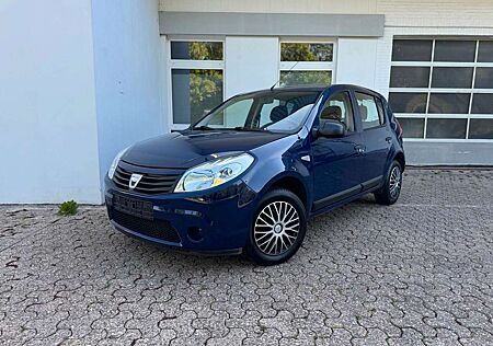 Dacia Sandero 1.2 Eco Klima AHK USB Allwetterreifen