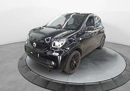 Smart ForFour 66 kW PANOR*AUTO*NAVI*LED*CAM*SHZ