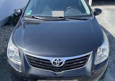Toyota Avensis Combi 1.8 Sol