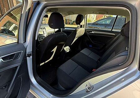 VW Golf Volkswagen 1.6 TDI BlueMotion Technology Trendline