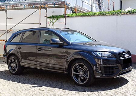 Audi Q7 3.0 TDI DPF quattro tiptronic