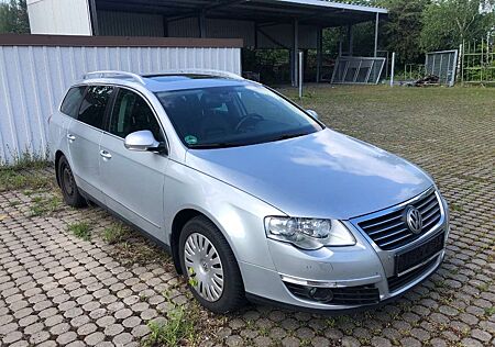 VW Passat Variant Volkswagen 2.0 FSI Highline 4Motion Leder, Navi, Bi-Xenon