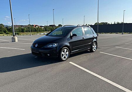 VW Golf Volkswagen Plus V United