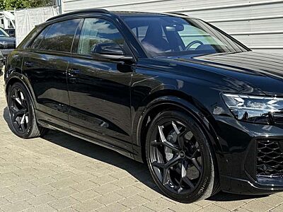 Audi RS Q8 performance 4.0l Quattro 640 PS VOLL*UPE 196TEU...