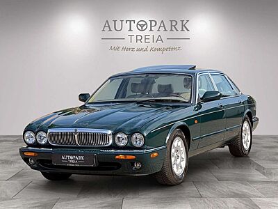 Jaguar XJ8 4.0 V8 Sovereign SHZ|TEMPOMAT|SCHIEBEDACH
