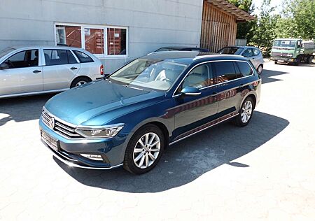 VW Passat Variant Volkswagen Elegance