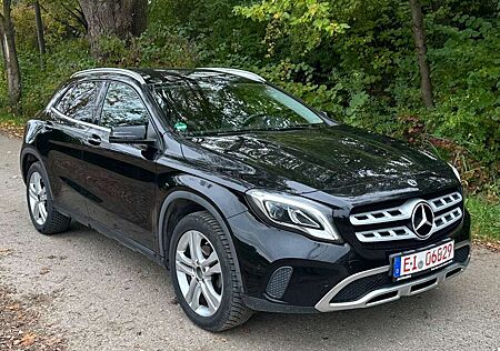 Mercedes-Benz GLA 220 d 4Matic Urban-Navi-SZH-PDC-Rückfahrkamer