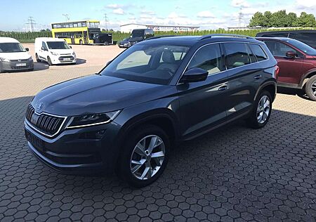 Skoda Kodiaq 2.0 TDI Style 4x4 AHK,Leder,Pano 140 kW (190 PS...