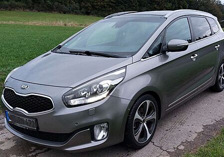 Kia Carens 1.7 CRDi Spirit 7 Sitzer AHK SR WR auf Alu