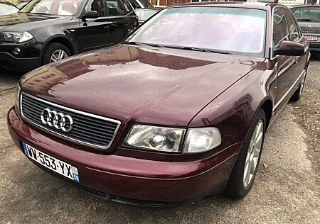 Audi A8 4.2 quattro *AUTOMATIK*VOLLLEDER*TEMPOMAT*