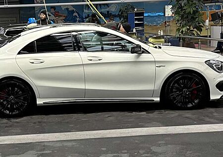 Mercedes-Benz CLA 45 AMG 4Matic 7G-DCT
