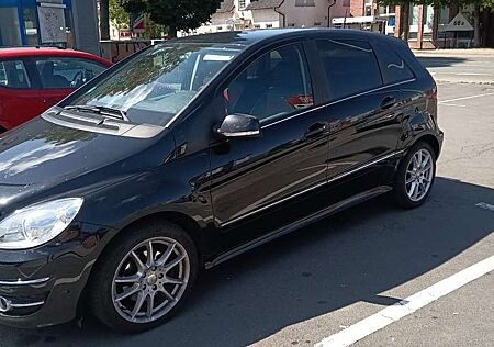 Mercedes-Benz B 200 gebraucht kaufen Mercedes-Benz B 200 Turbo Autotronic Designo 2. Hand