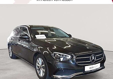 Mercedes-Benz E 200 4M T 9G- Ava AHK Beam BusiP PANO