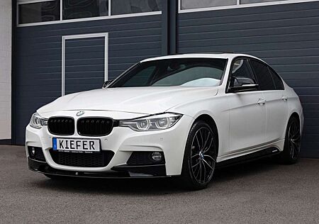BMW 330 i xDrive M/LED/CarPlay/LHZ/SHZ/TTW/KAMERA/R19