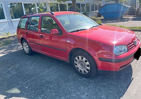 VW Golf Volkswagen IV Variant Basis. Benzin und Gas