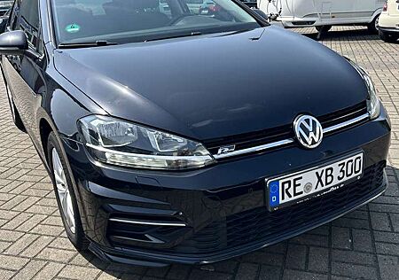 VW Golf R Volkswagen R-Line
