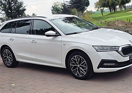 Skoda Octavia Clever MATRIX KAM GRA SmartLink DAB 1-HAND MASSAGE
