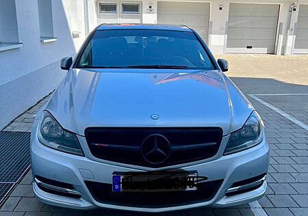 Mercedes-Benz C 200 CDI DPF (BlueEFFICIENCY) 7G-TRONIC Avantgarde
