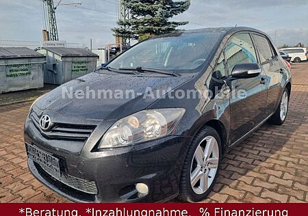 Toyota Auris Club