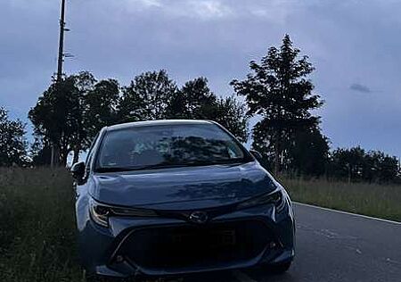 Toyota Corolla 1.8 Hybrid Team Deutschland