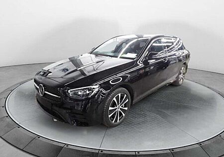 Mercedes-Benz E 300 T de 4M AMG+AHK+Distr+Burm+ R-Kamera+Carpl