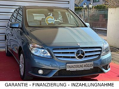 Mercedes-Benz B 200 /Scheckheft/Garantie/Rentnerfzg./*WENIG KM*