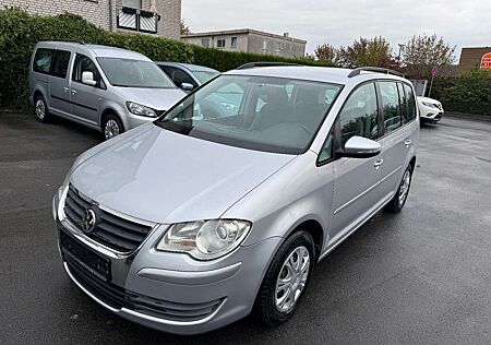 VW Touran Volkswagen Trendline 7 Sitze
