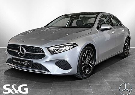 Mercedes-Benz A 200 AHK+DISTRONIC+PANO+MEMORY+360°+STANDHEIZ