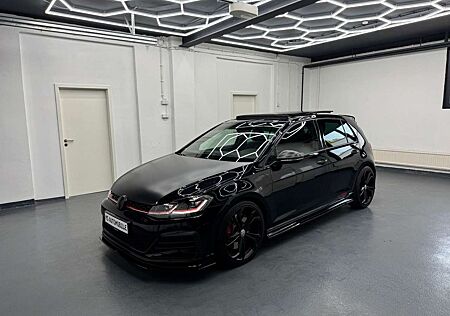 VW Golf Volkswagen VII Lim. GTI TCR *PANORAMA*ACC*DCC*R-KAMERA*