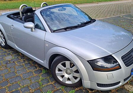 Audi TT Roadster 180 PS, TÜV 05/27 * Inspektion neu* Xenon