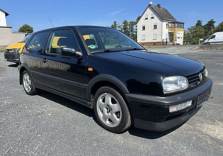 VW Golf GTI Volkswagen 2.0 16V