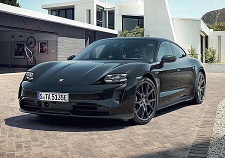 Porsche Taycan GTS InnoDrive BOSE Hinterachslenkung