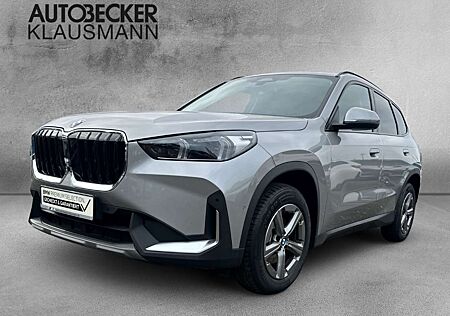 BMW X1 sDRIVE 18i AUTOMATIK NAVI AHK KAMERA SPORTSITZE PD