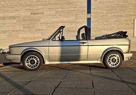 VW Golf Cabriolet Volkswagen SEHR SELTENE FLASH SILVER METALLIC! RESTAURIERT!!!