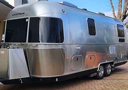Caravans-Wohnm Airstream Airstream International 604 | 2022 | Alde Heizung | Luxus