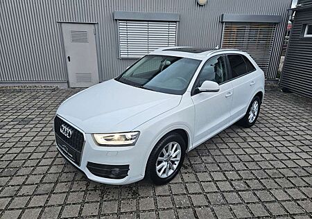 Audi Q3 2.0 TDI Pano Navi Xenon wenig KM 1 Hand