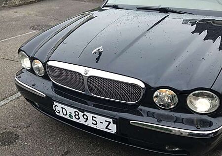 Jaguar XJ Super V8