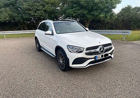 Mercedes-Benz GLC 300 GLC+300+4Matic+9G-TRONICAMG+Line