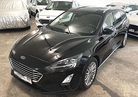 Ford Focus Turnier, wenig KM, ACC, LED, Kamera, Titan
